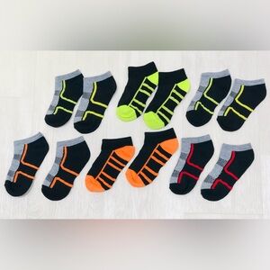 6 Pairs Kids Shoe Size 9- 2.5 New Never Worn